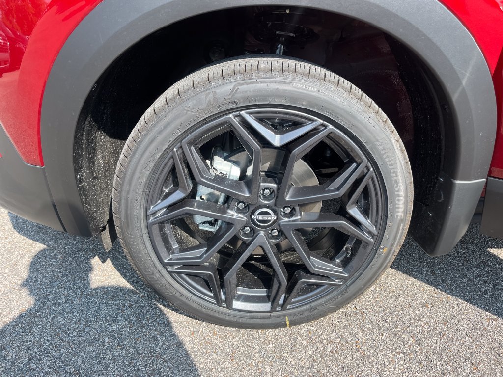 New 2027 Nissan Kicks SR w/ SR Premium Package FWD image 32