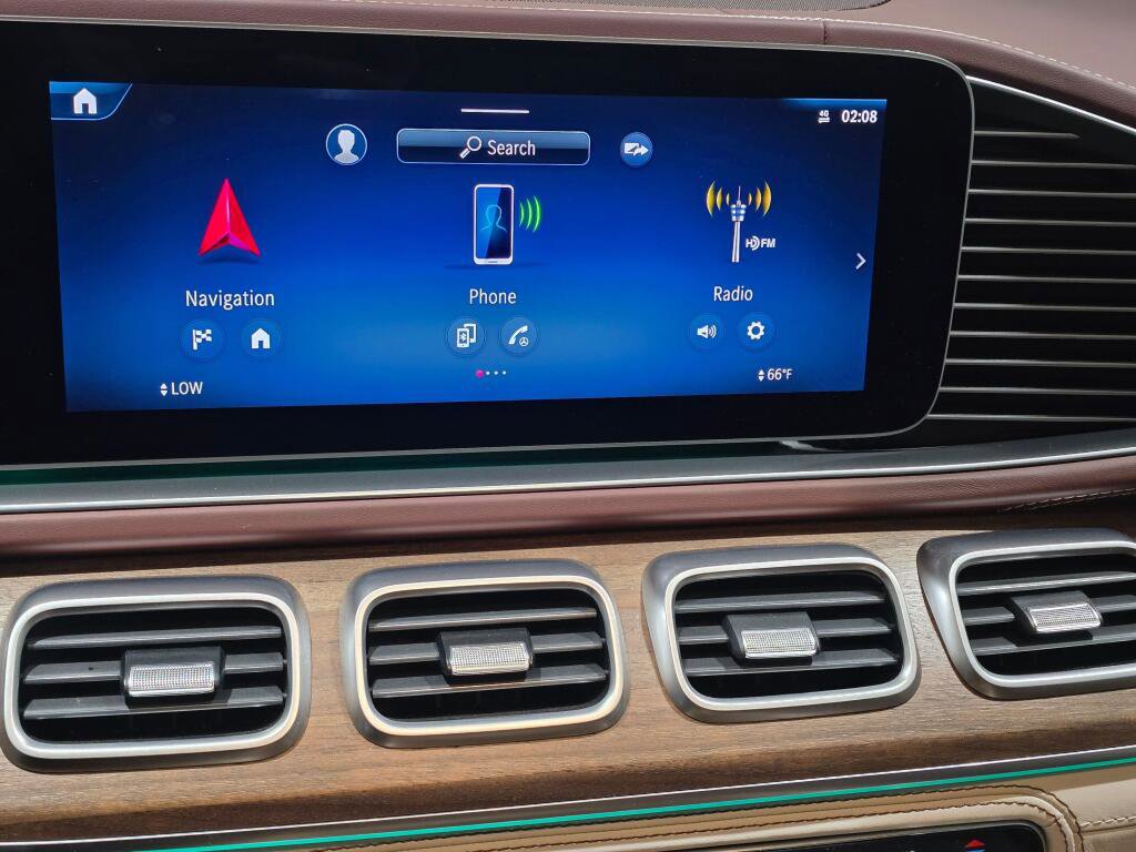 Used 2025 Mercedes-Benz Maybach GLS 600 4MATIC image 25