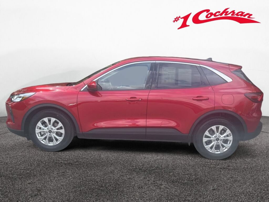 Used 2023 Ford Escape Active w/ Tech Pack #2 FWD image 11