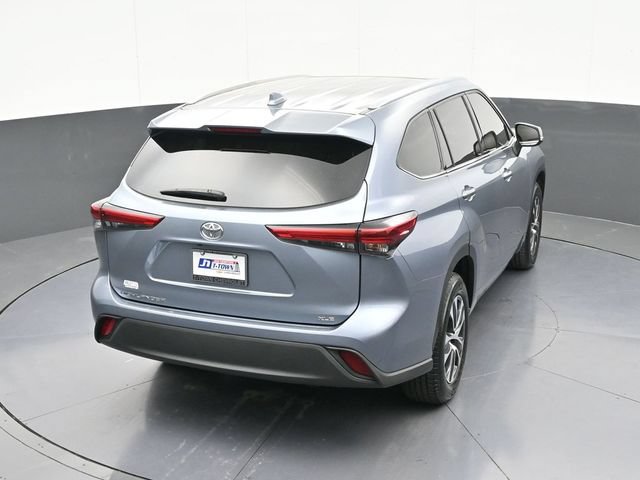Used 2021 Toyota Highlander XLE FWD image 60