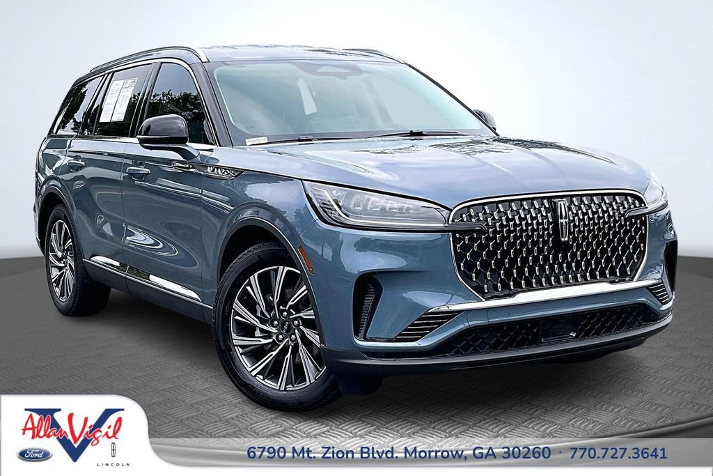 Used 2026 Lincoln Aviator 2WD image 1