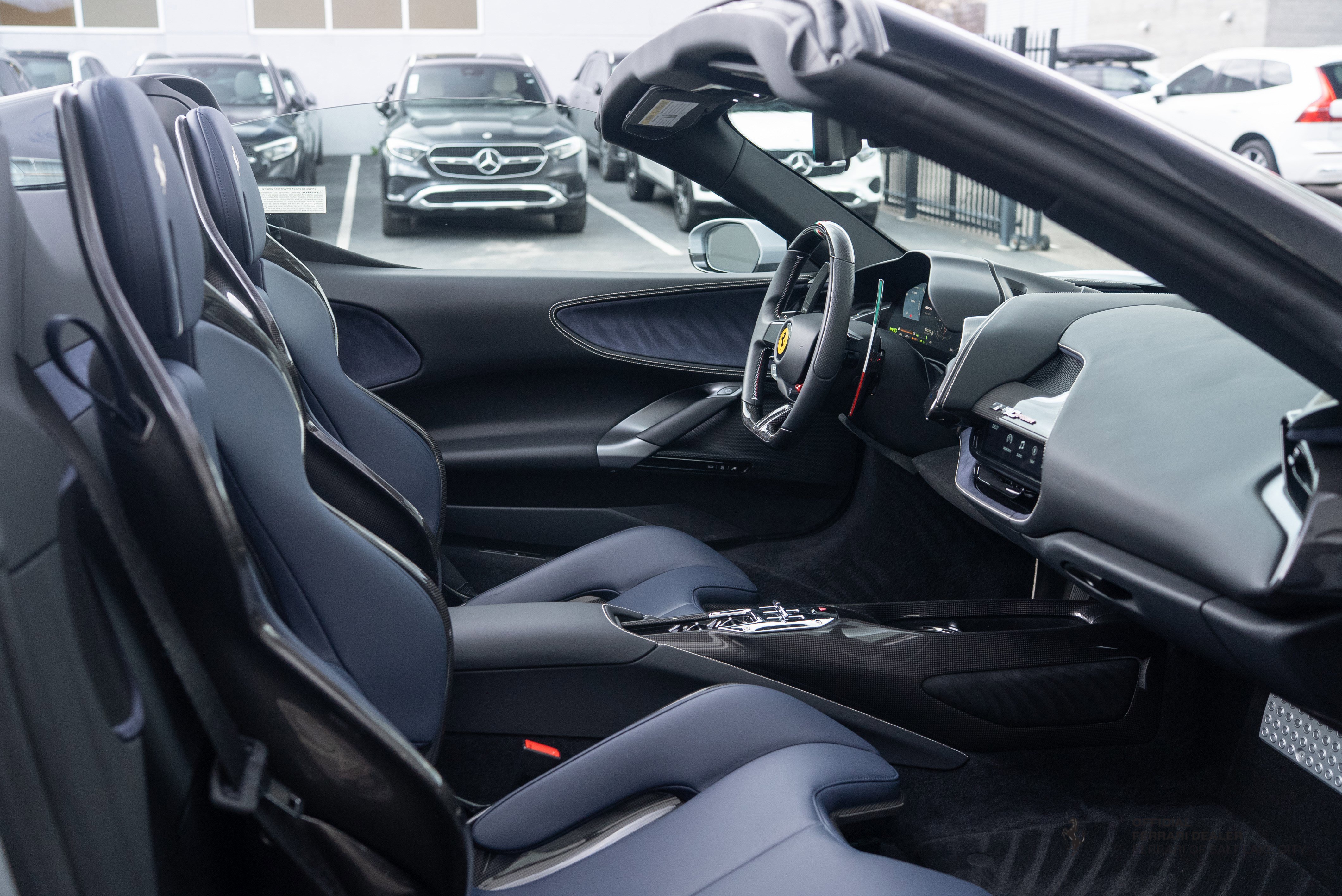 Used 2024 Ferrari SF90 Spider image 22