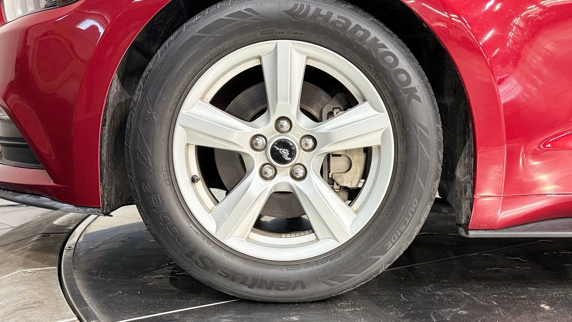 Used 2017 Ford Mustang Coupe image 20