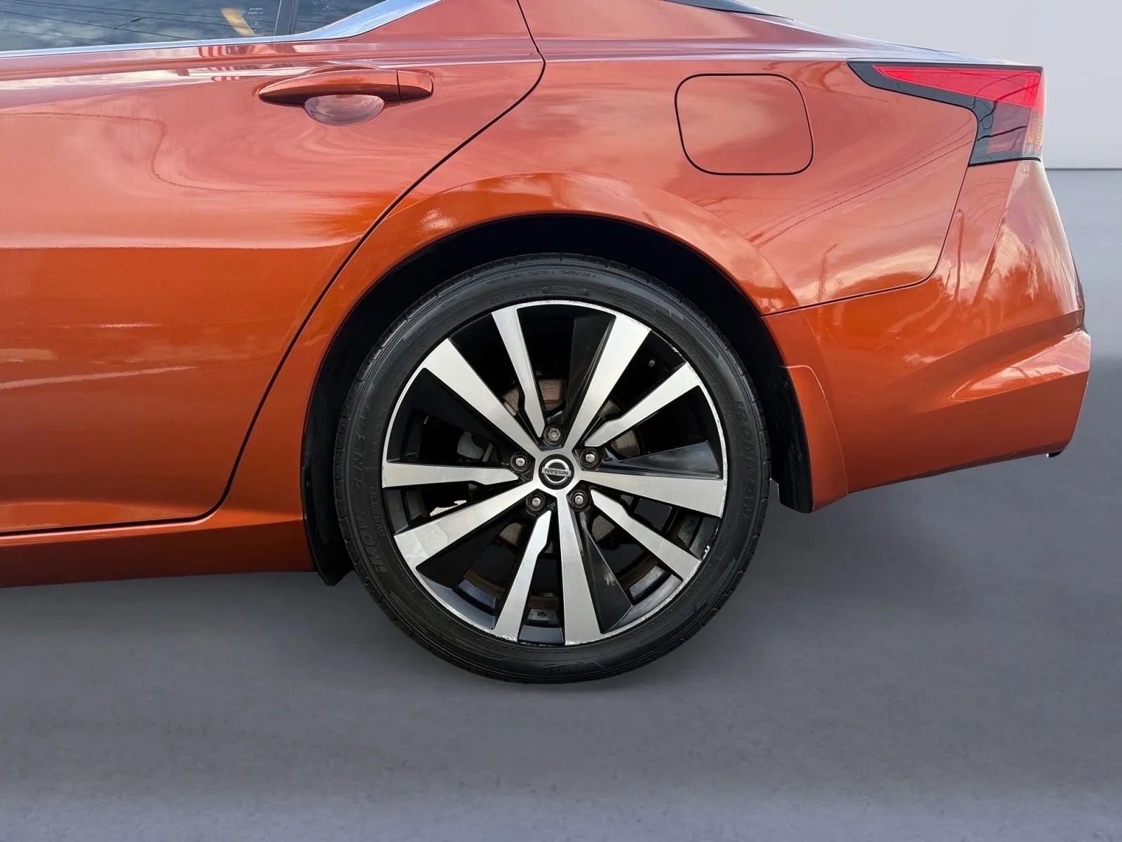 Used 2019 Nissan Altima 2.5 SR image 13