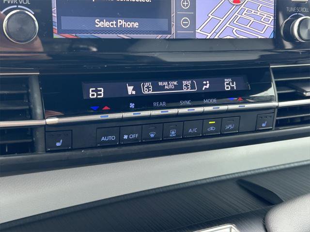 Certified 2022 Toyota Sienna XSE image 34