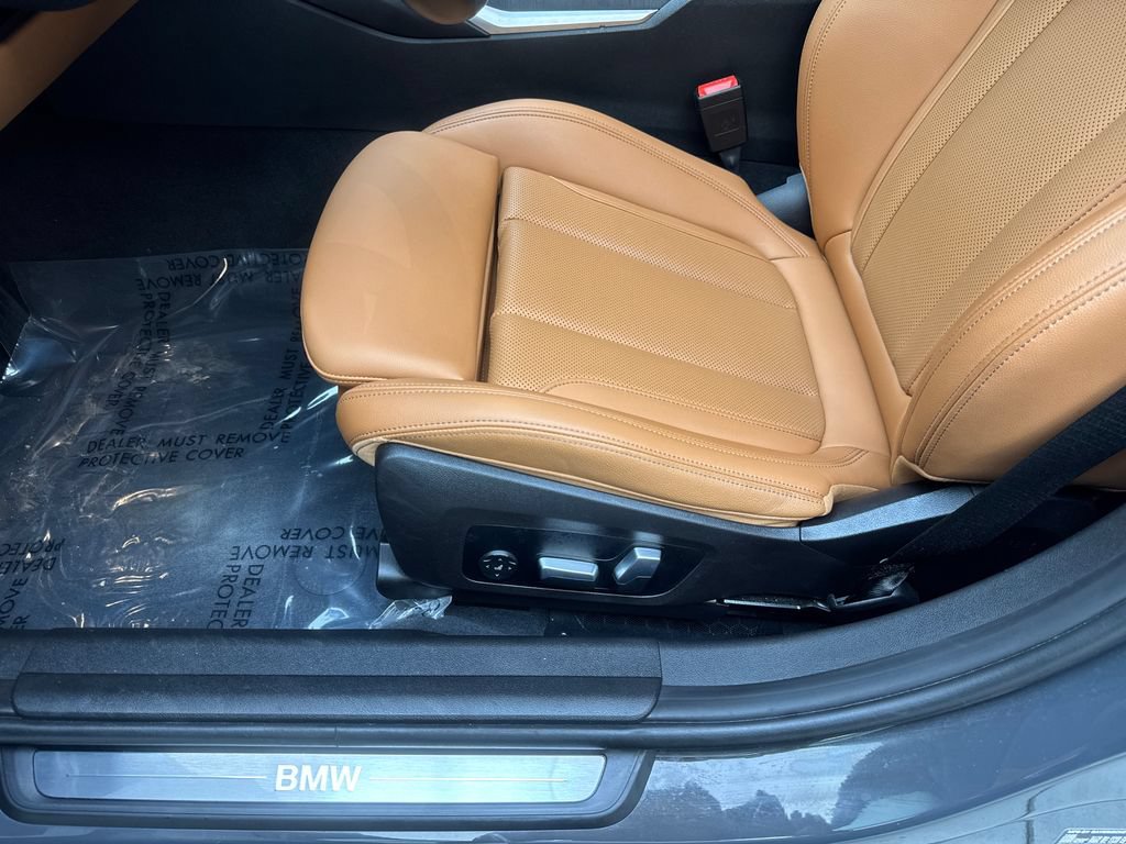 Used 2023 BMW 330e xDrive w/ Premium Package AWD/4WD image 27