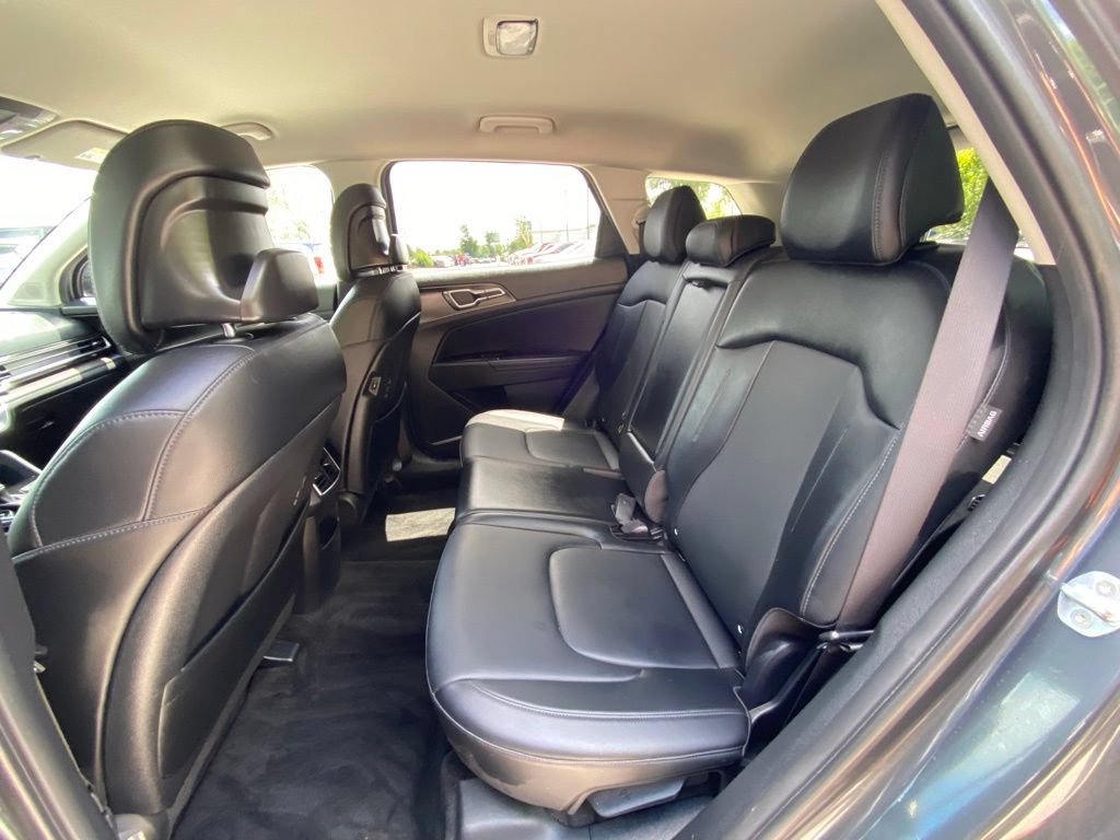 Used 2024 Kia Sportage EX AWD/4WD image 29