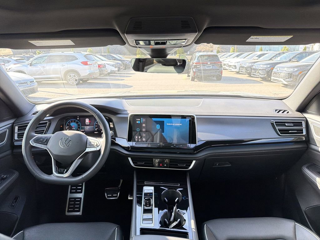 Used 2025 Volkswagen Atlas Cross Sport SEL Premium R-Line image 22