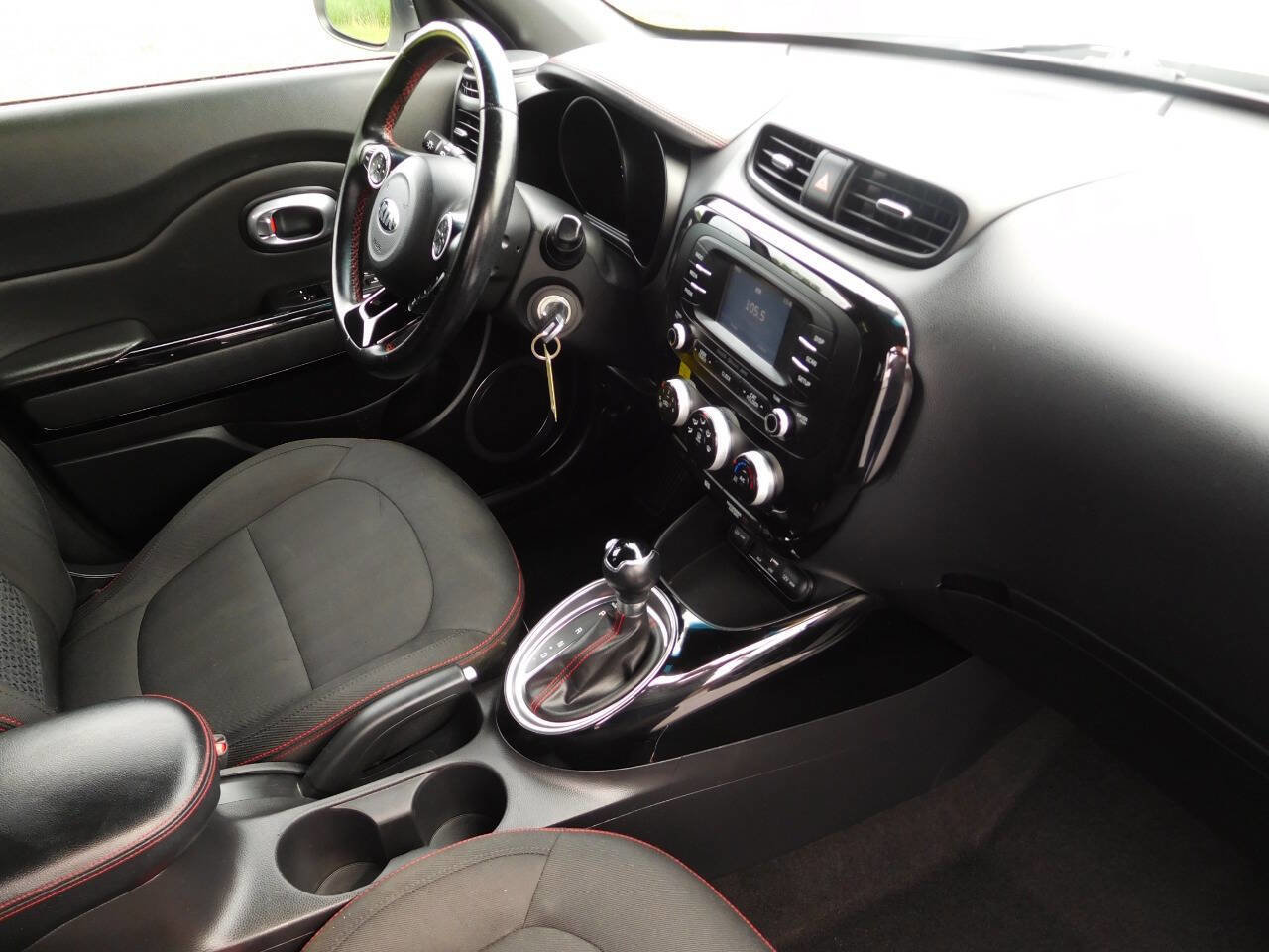 Used 2016 Kia Soul + w/ Soulful Package image 18