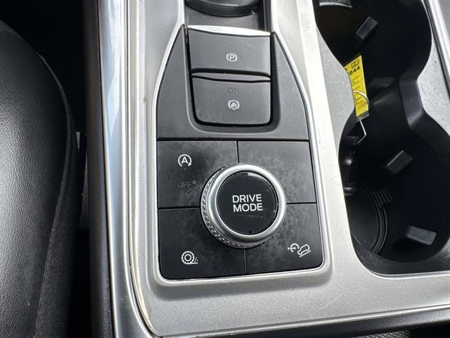 Used 2023 Ford Explorer XLT w/ Equipment Group 202A AWD/4WD image 46