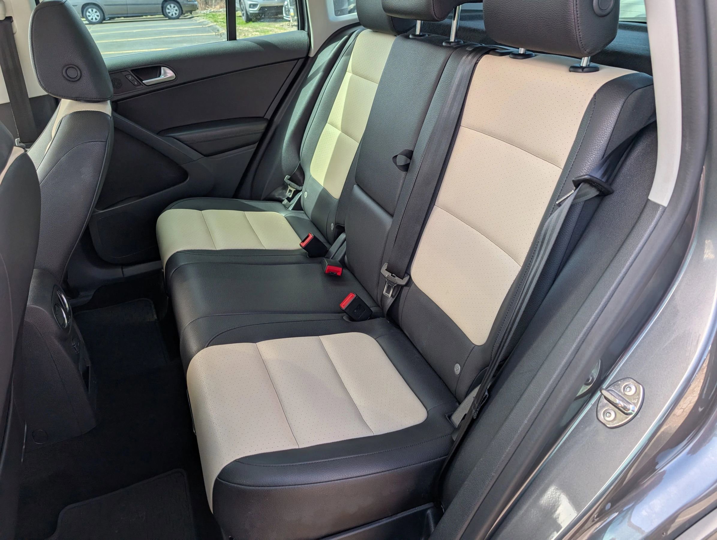 Used 2016 Volkswagen Tiguan SE AWD/4WD image 14