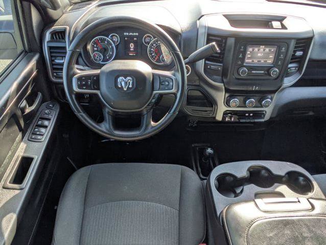 Used 2024 RAM 3500 Tradesman w/ Chrome Appearance Group AWD/4WD image 16