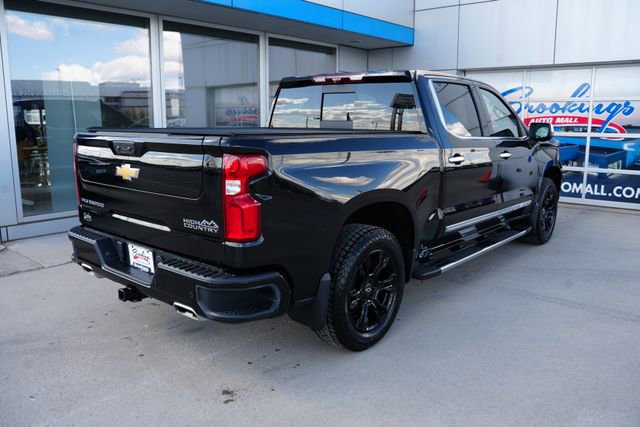 Used 2025 Chevrolet Silverado 1500 High Country w/ Technology Package image 36