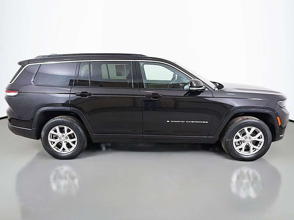 Used 2024 Jeep Grand Cherokee L Limited w/ Luxury Tech Group II image 18