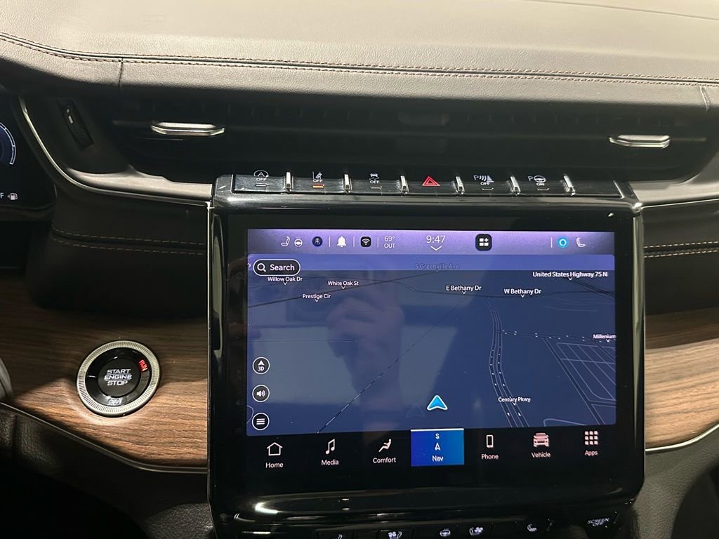 Used 2023 Jeep Grand Cherokee L Summit w/ High Altitude Package image 21