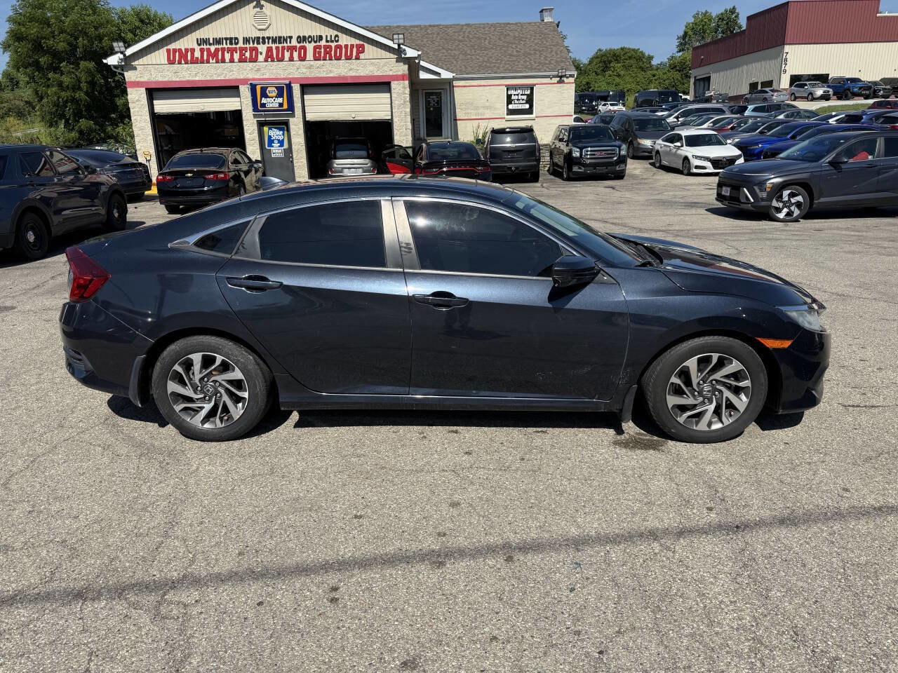 Used 2018 Honda Civic EX image 6