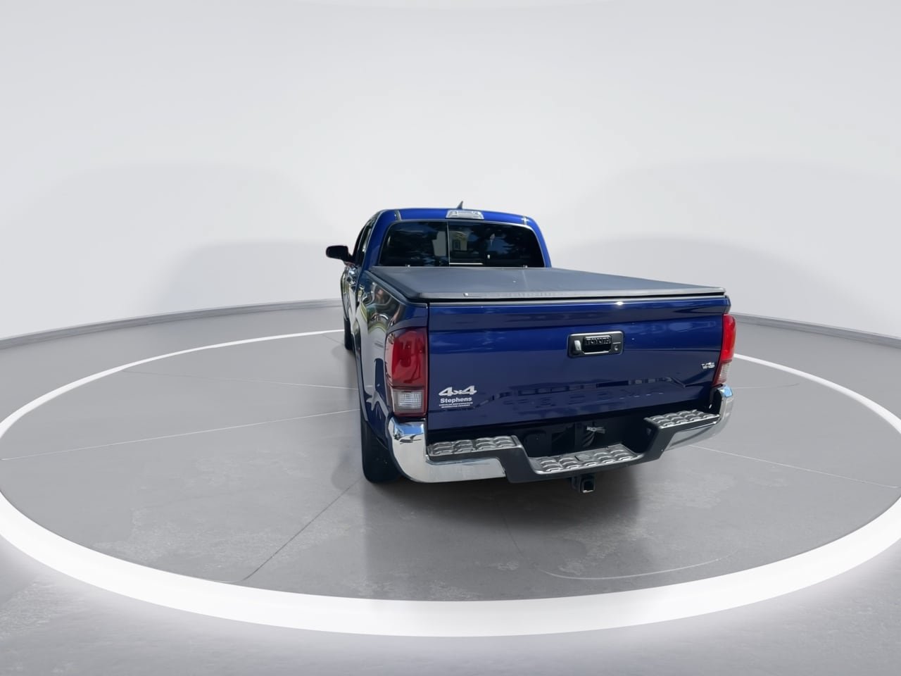 Used 2023 Toyota Tacoma SR5 AWD/4WD image 15