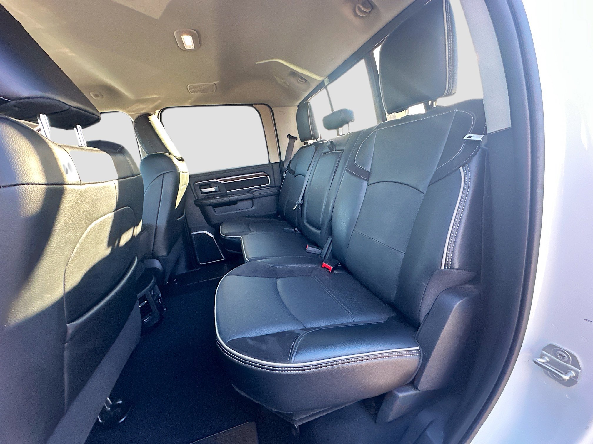 Used 2024 RAM 2500 Laramie image 29