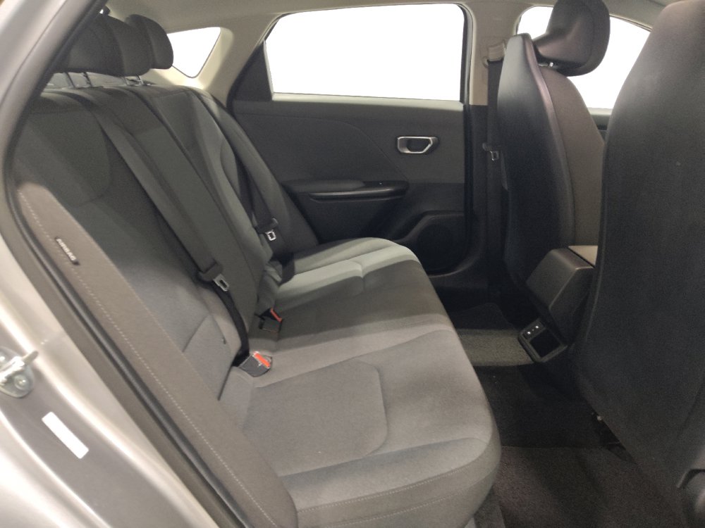 Used 2025 Kia K4 FWD image 19