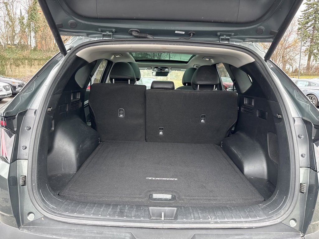 Used 2022 Hyundai Tucson Limited w/ Cargo Package image 17