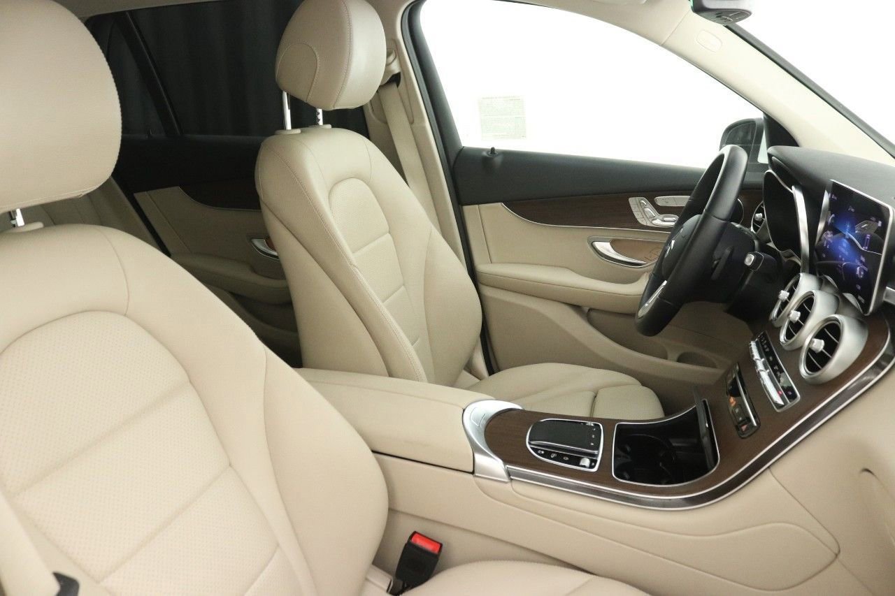 Certified 2022 Mercedes-Benz GLC 300 image 30