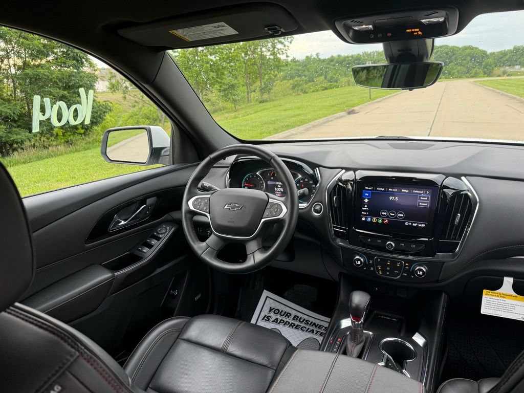 Used 2023 Chevrolet Traverse RS w/ LPO, Floor Liner Package FWD image 20
