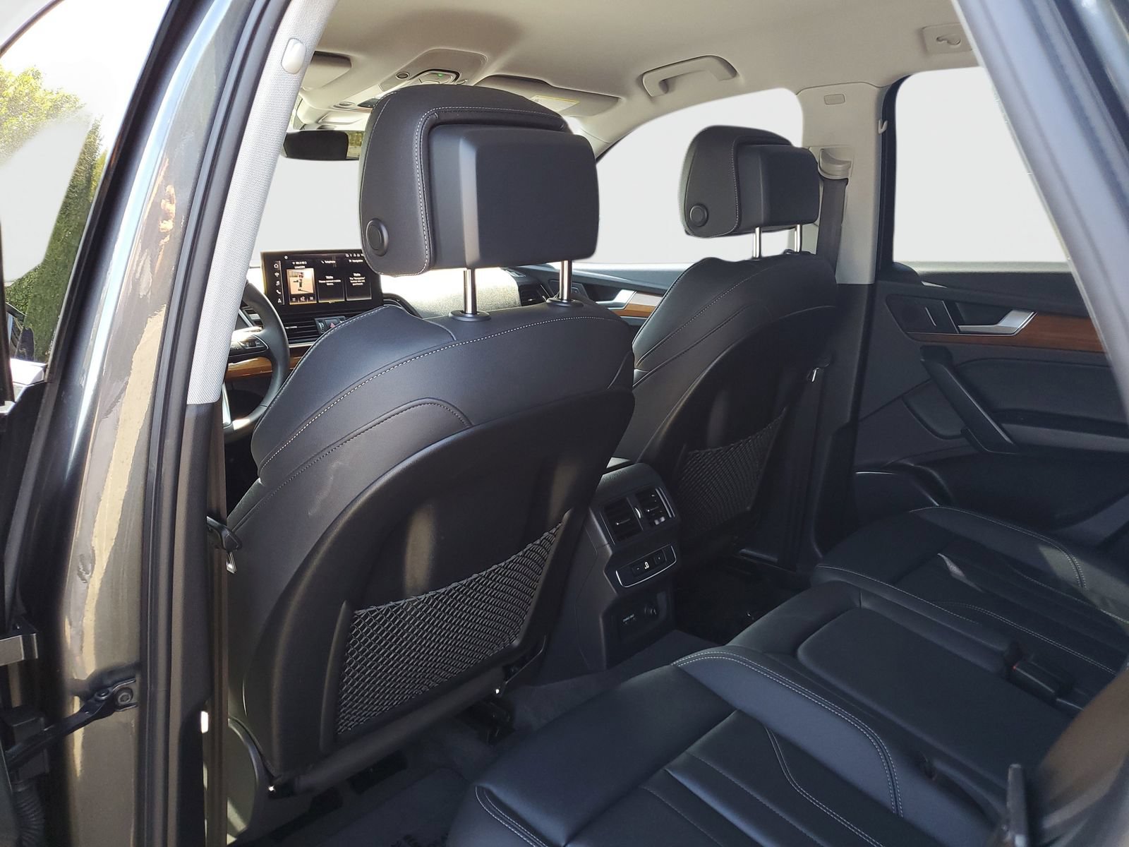 Used 2024 Audi Q5 e Premium w/ Convenience Package AWD/4WD image 14