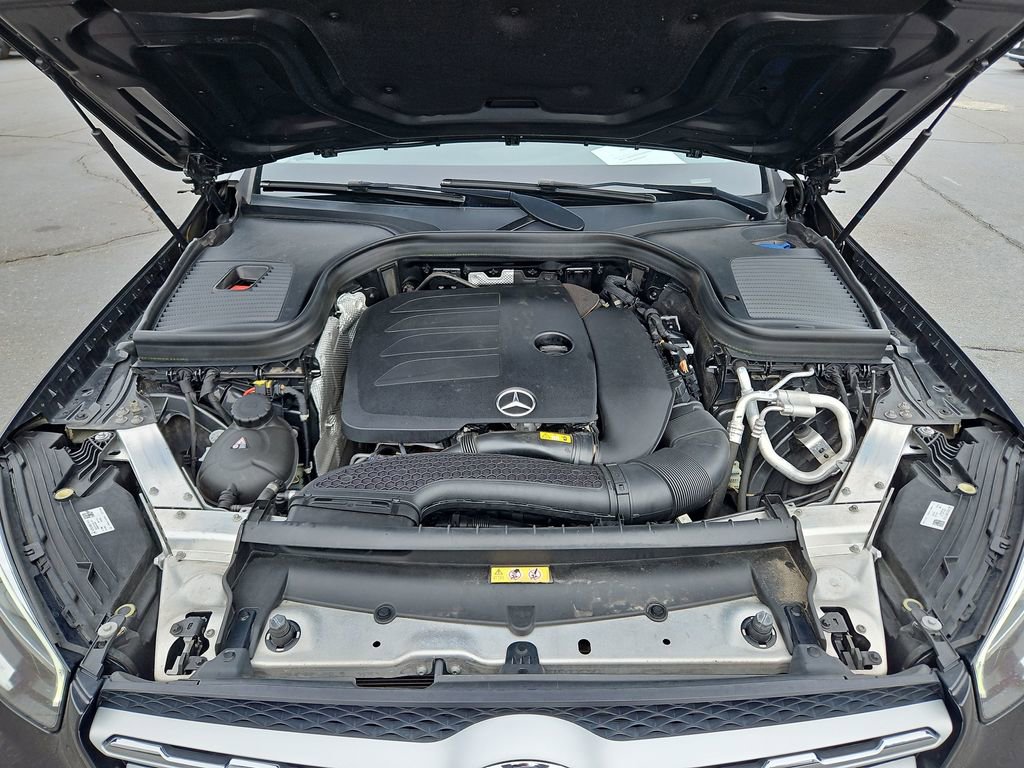 Used 2021 Mercedes-Benz GLC 300 4MATIC image 37