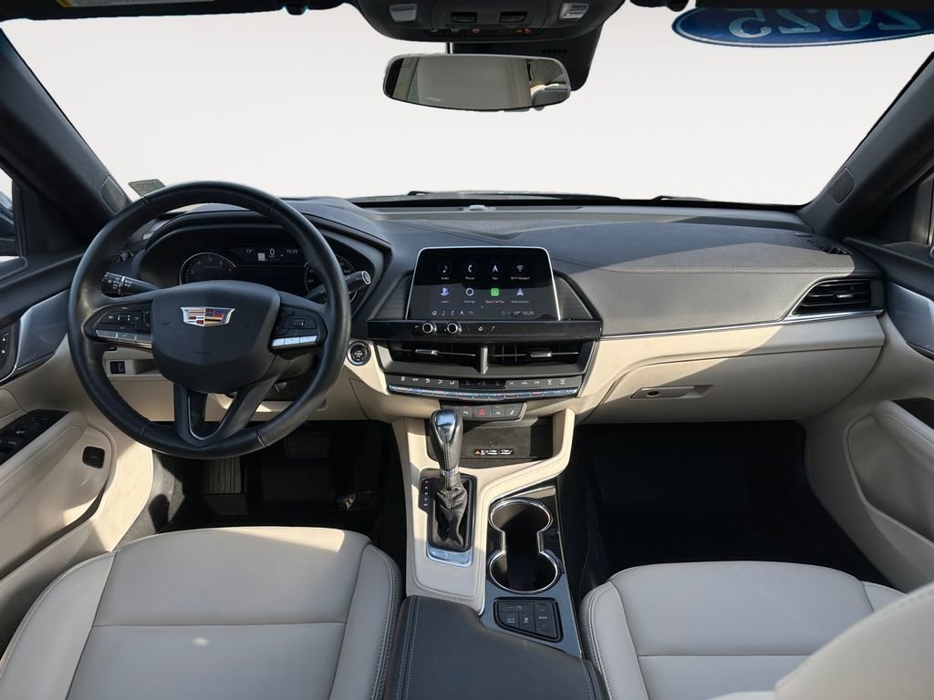 Used 2025 Cadillac CT4 Luxury image 10
