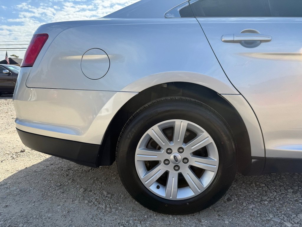 Used 2012 Ford Taurus SE image 31
