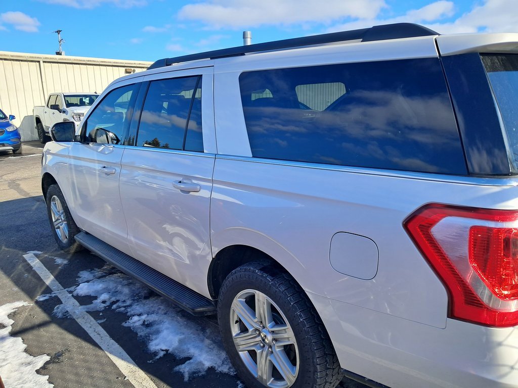 Used 2018 Ford Expedition Max XLT w/ Equipment Group 201A image 8