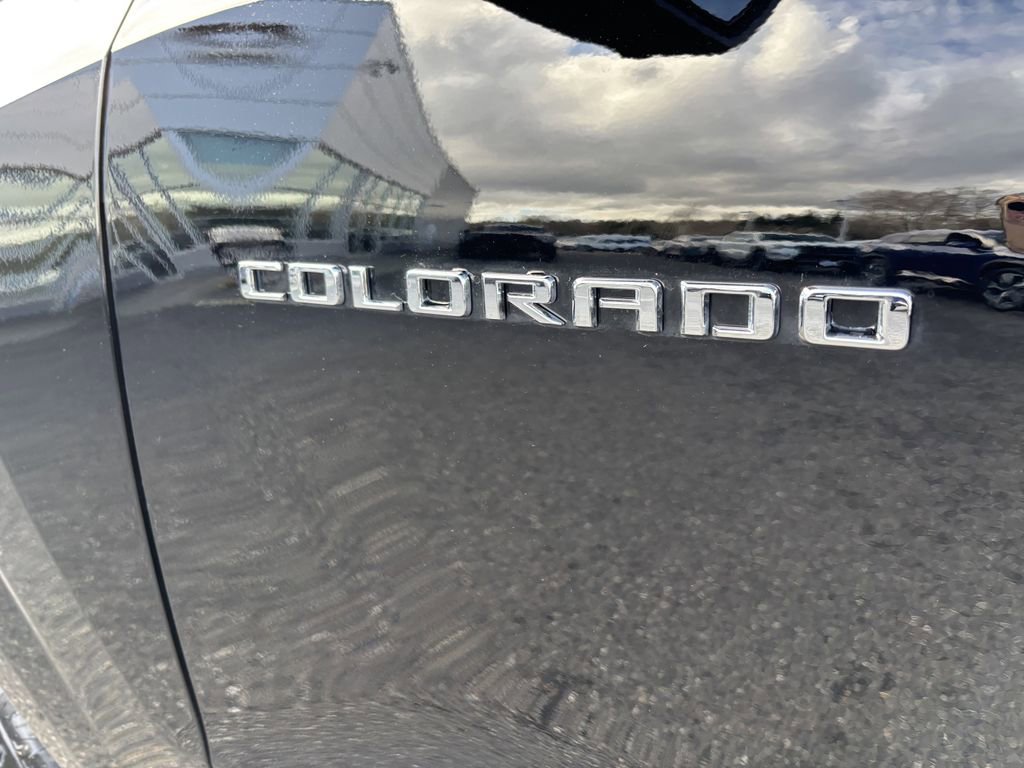 Used 2025 Chevrolet Colorado Z71 w/ Technology Package image 11