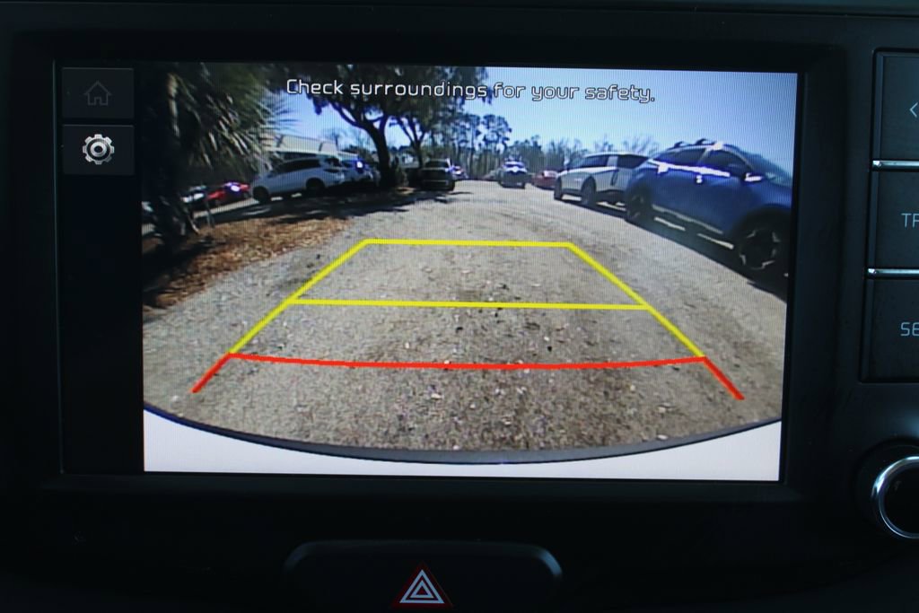 Certified 2025 Kia Soul LX image 44