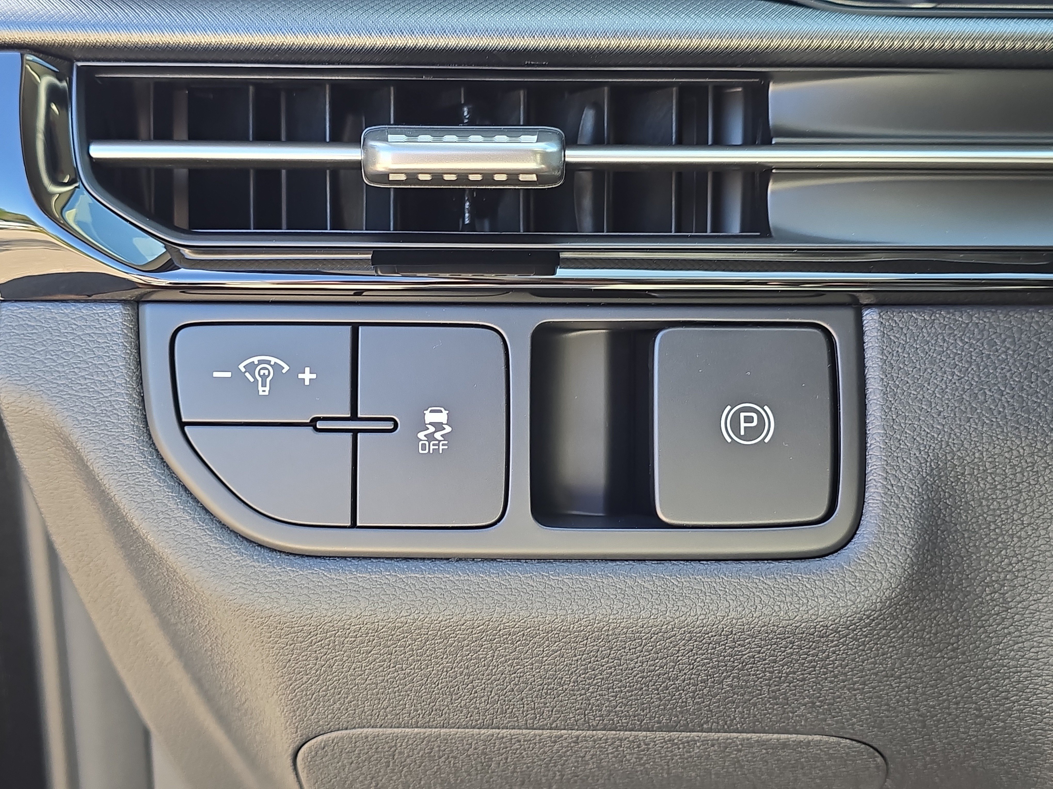 New 2027 Kia Sportage LX FWD image 27
