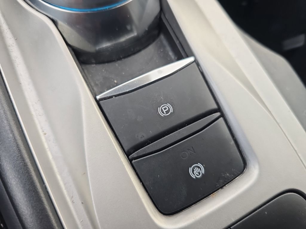 Used 2022 Ford Explorer XLT image 28