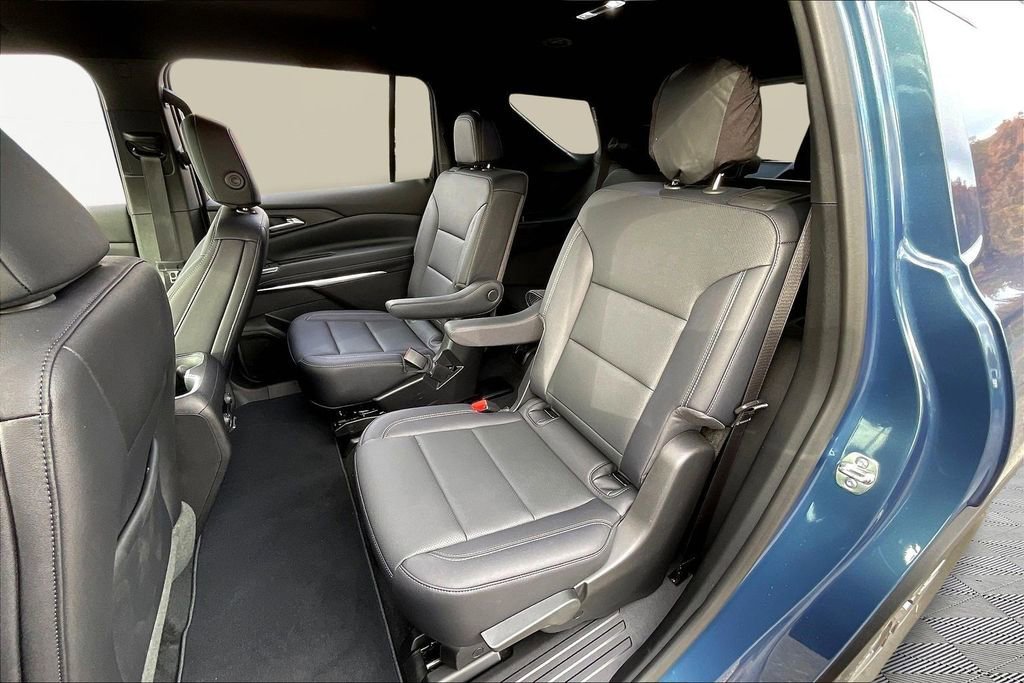 Certified 2026 Chevrolet Traverse LT w/ Driver Confidence Package image 24