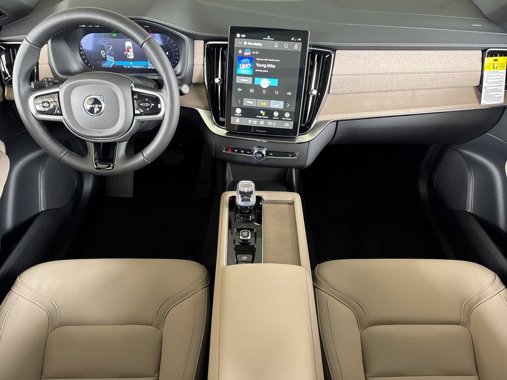 New 2026 Volvo XC90 B6 Core AWD/4WD image 12