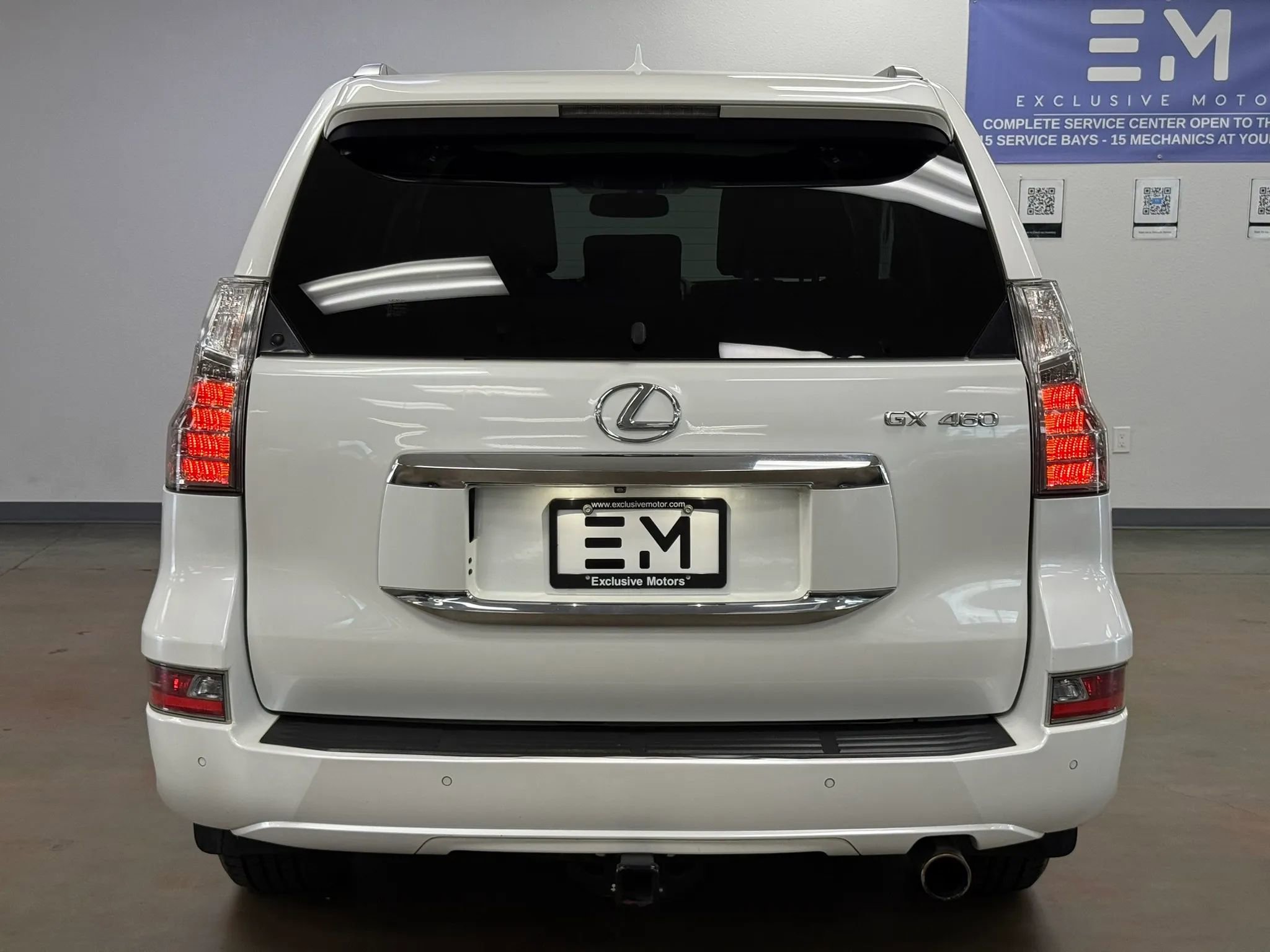 Used 2015 Lexus GX 460 w/ Premium Package AWD/4WD image 6