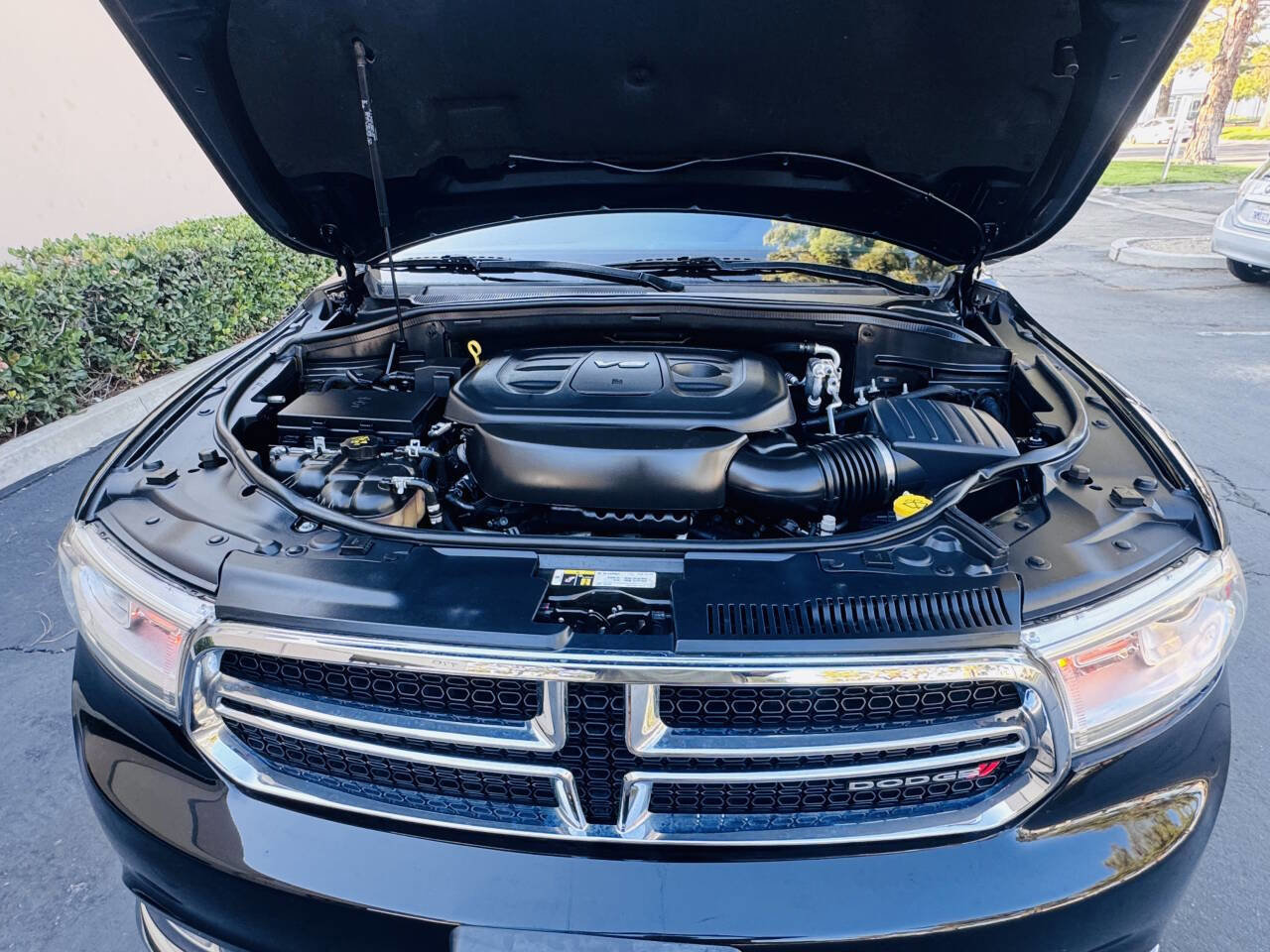 Used 2019 Dodge Durango SXT w/ 3rd Row Seating Group image 14