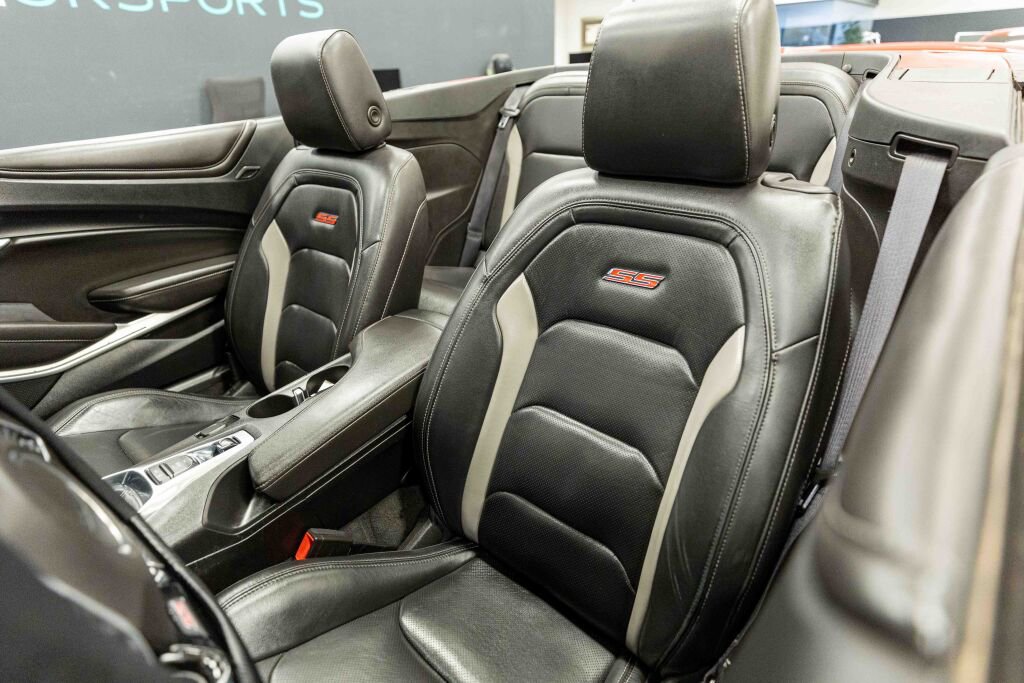 Used 2020 Chevrolet Camaro SS image 11