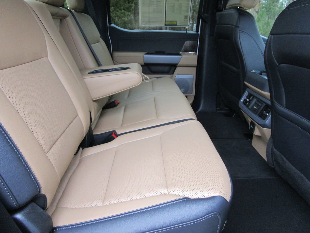 Used 2026 Ford F250 Lariat w/ Chrome Package image 24