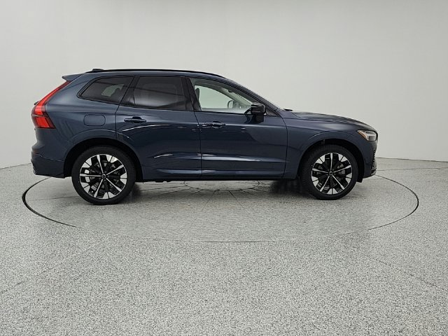 New 2027 Volvo XC60 T8 Plus AWD/4WD image 4