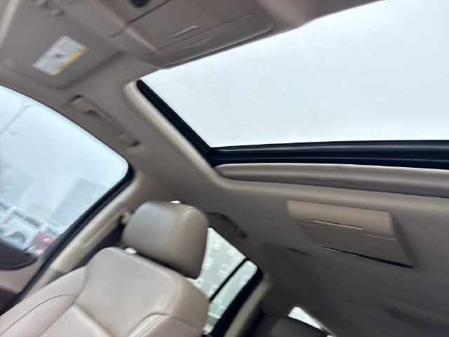 Used 2019 Chevrolet Suburban LT AWD/4WD image 25