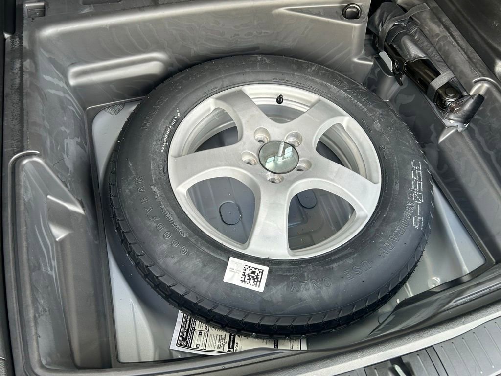 Certified 2024 Jeep Grand Cherokee Limited w/ Black Appearance Package image 45