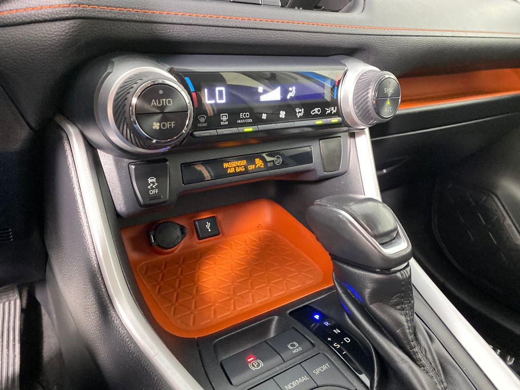 Used 2020 Toyota RAV4 Adventure image 21