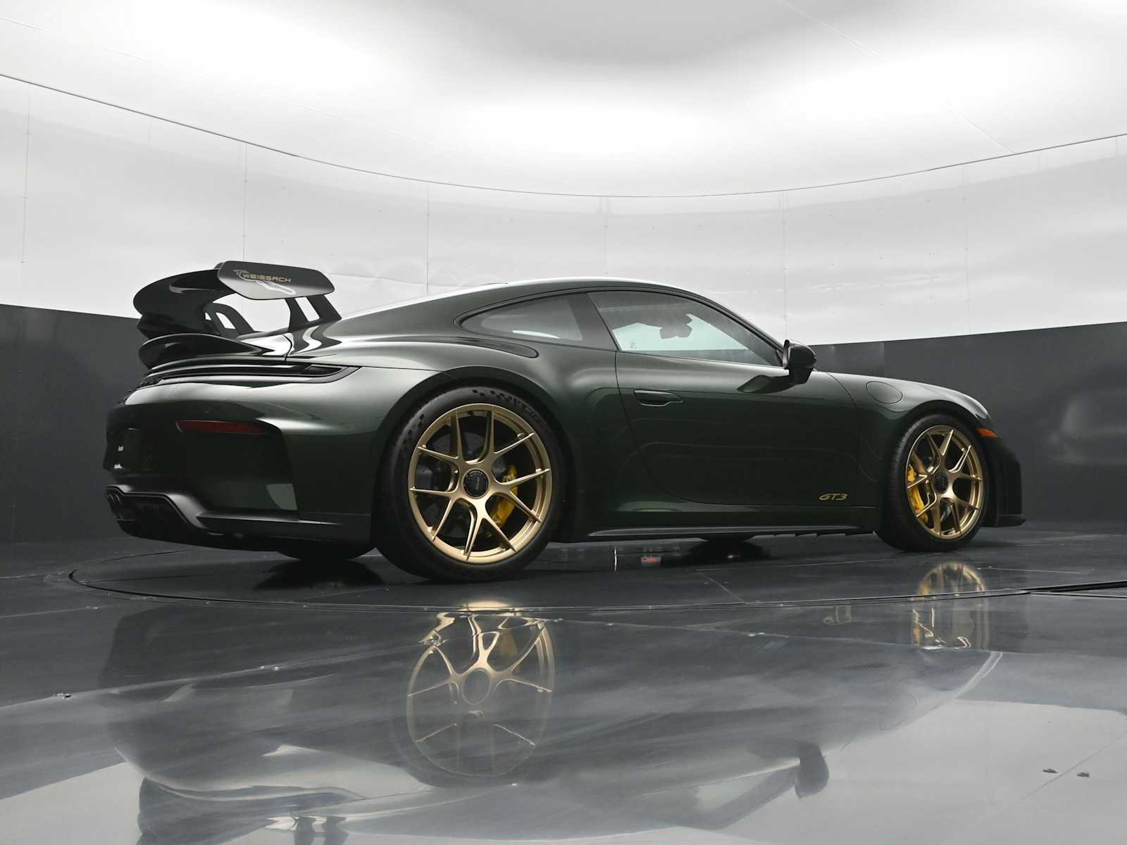 Certified 2026 Porsche 911 GT3 w/ Weissach Package RWD image 37