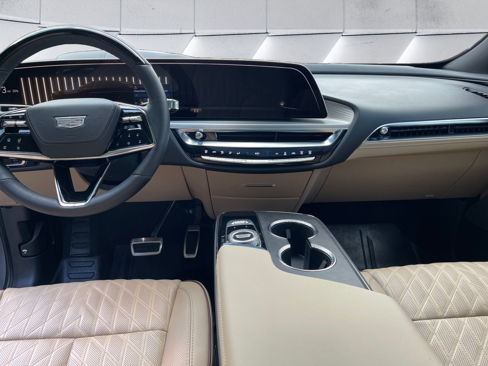 Certified 2026 Cadillac Lyriq Signature Luxury w/ Nappa Leather Package AWD/4WD image 11