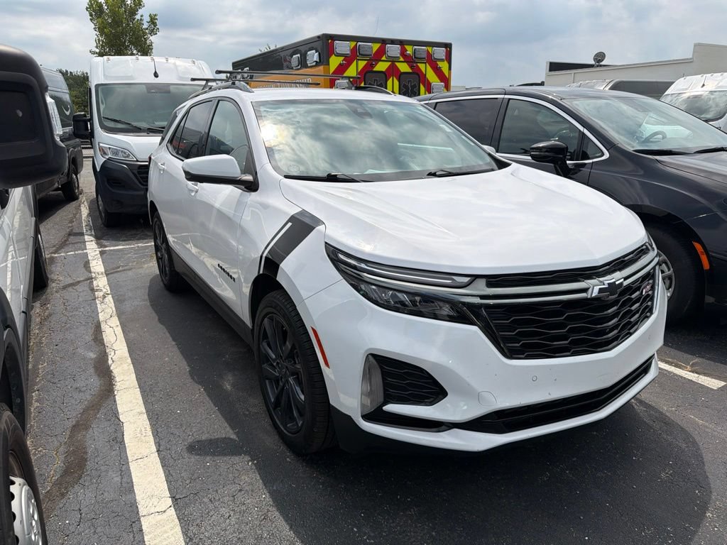 Used 2023 Chevrolet Equinox RS FWD image 6