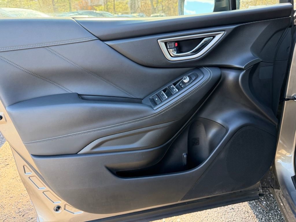 Used 2020 Subaru Forester Limited image 15