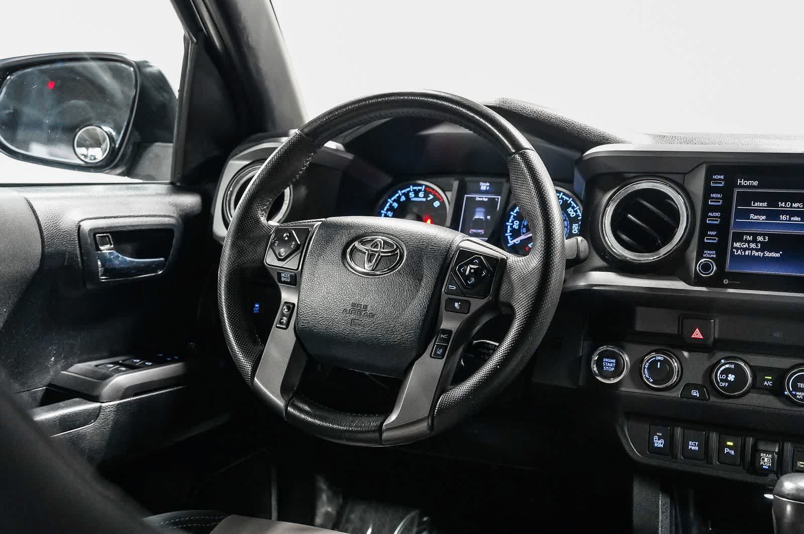 Certified 2020 Toyota Tacoma TRD Off-Road w/ Technology Package AWD/4WD image 16